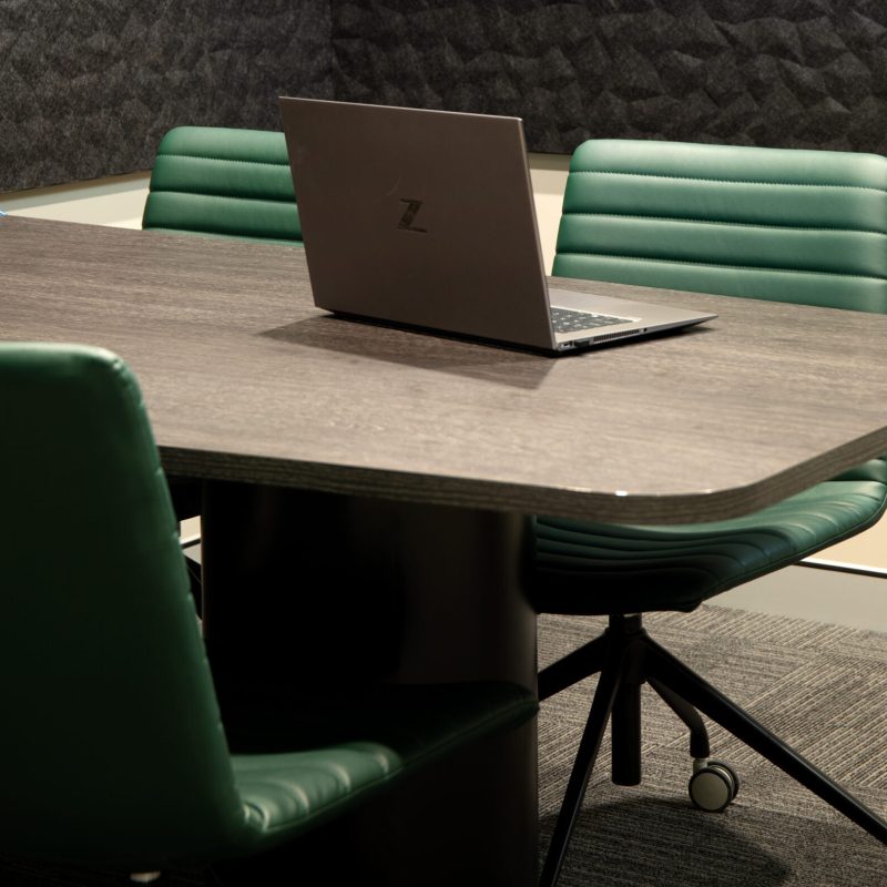 Rand Chair Drum Base Table